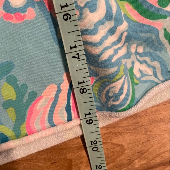Lilly Pulitzer Ronan Crop Sweatshirt Aqua La Vista pickleball tennis active M - Picture 2 of 12